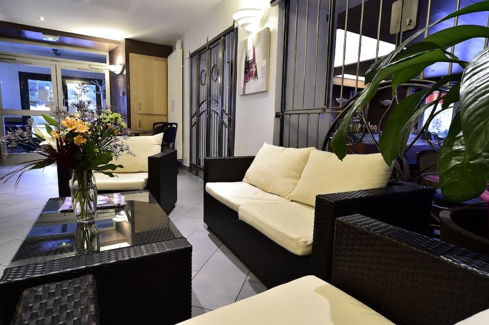 Hotel Lacour Provence-Alpes-Côte d'Azur - Eygliers visuel 4/5