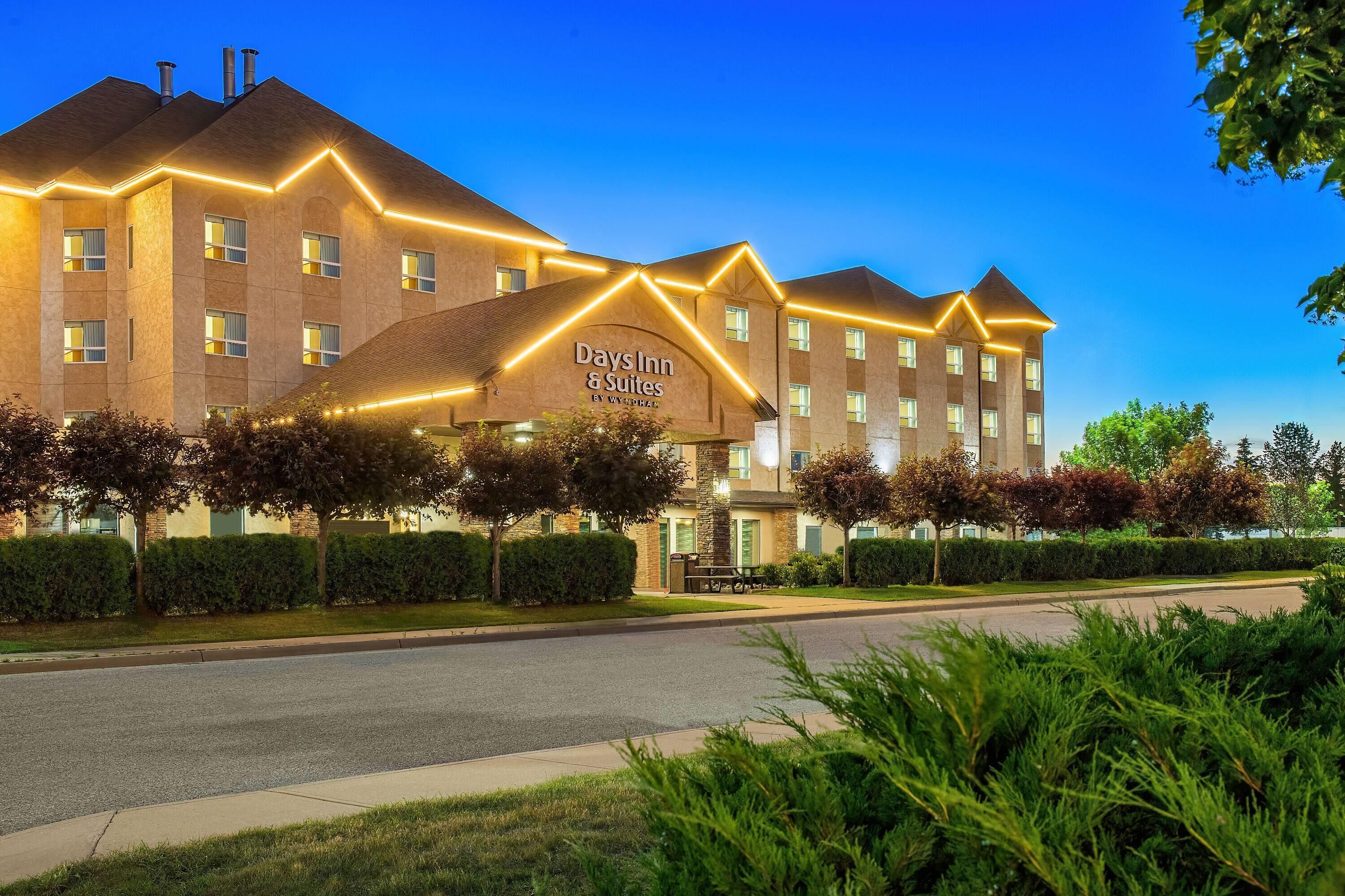 Days Inn and Suites West Edmonton