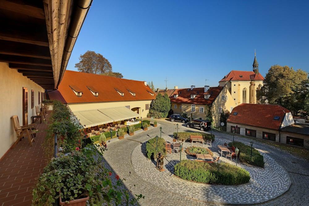 expedia_group-679788-1296282-981598 Lindner Hotel Prague Castle