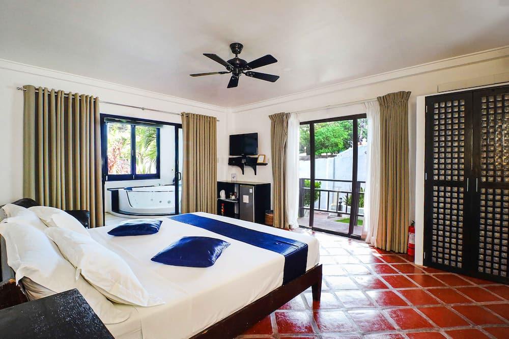 expedia_group-2659766-95183935-061664 Out of the Blue Resort