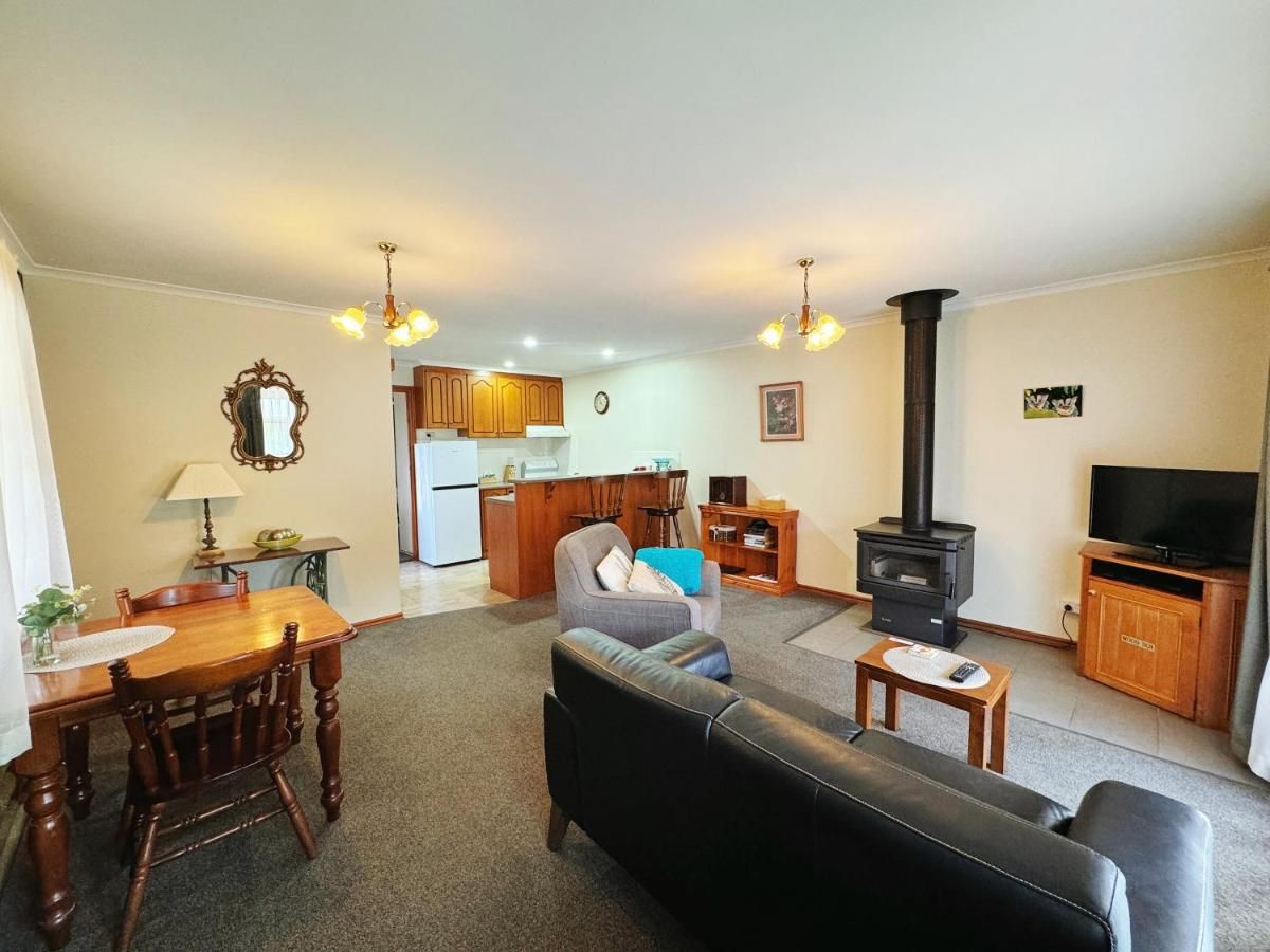 Halls Gap Log Cabins