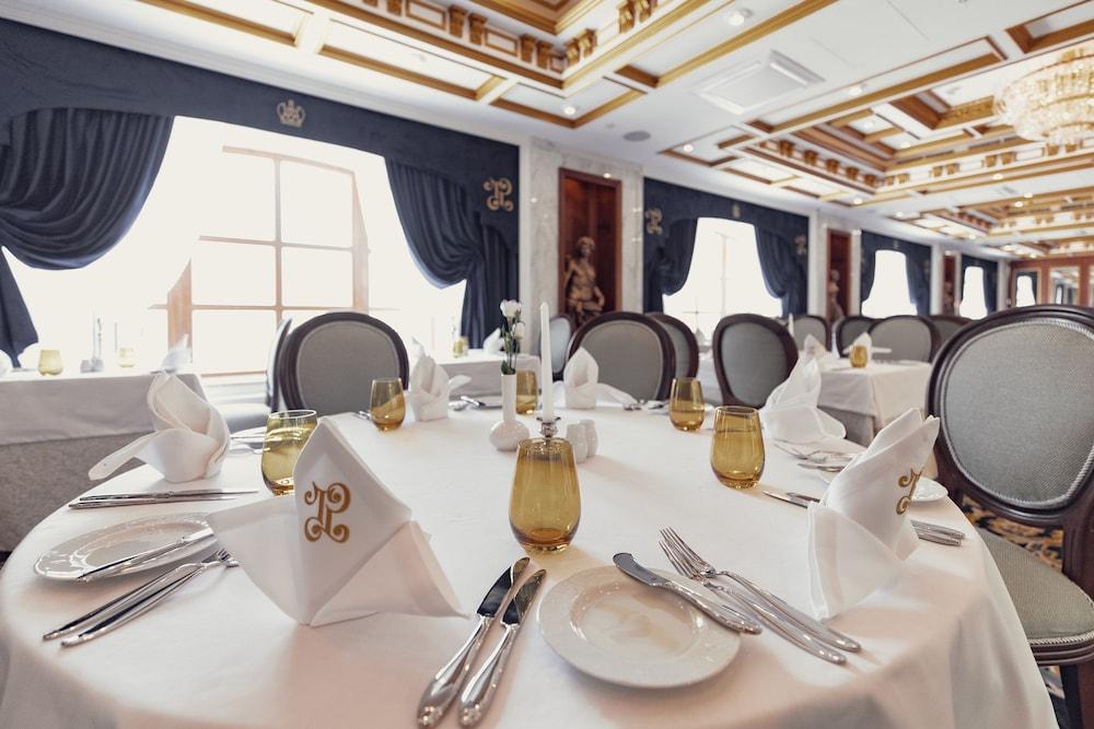 sembo-3788317-76c9a4-697693 Tsar Palace Luxury Hotel & Spa