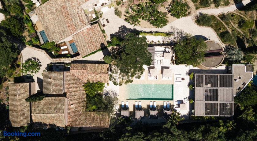 booking-547010-368578245-030383 MUSE Saint-Tropez
