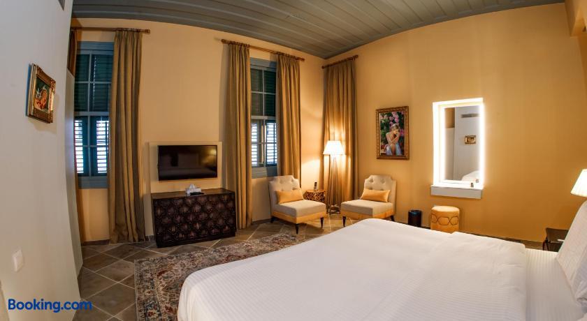 booking-9143528-401130217-295806 Madama Residence