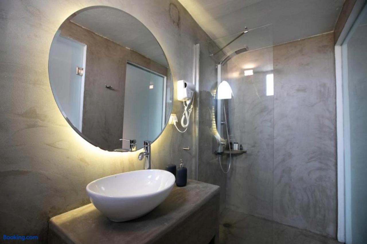 booking-613036-639698895-660167 Capari Suites