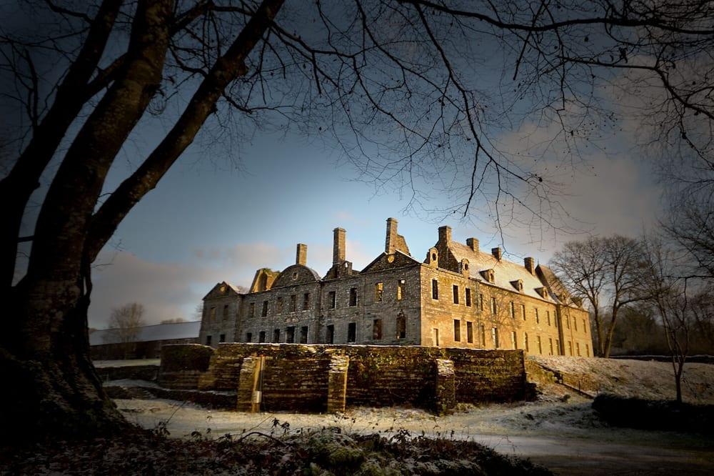 On a 3-hour property, in the heart of the forest, the Gites du Lety await you Bretagne - Laniscat visuel 1/5 On a 3-hour property, in the heart of the forest, the Gites du Lety await you Bretagne - Laniscat visuel 1/5