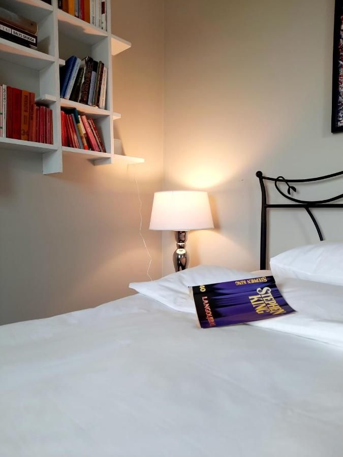 Lake & Library boutique Hotel