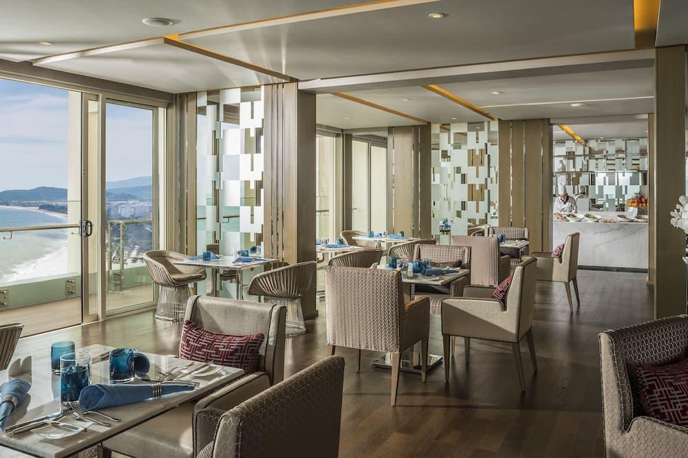 expedia_group-732990-244703798-338328 Intercontinental Nha Trang