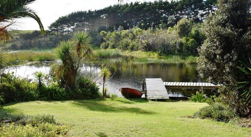The Lakes - Kai Iwi Lakes Exclusive Retreat