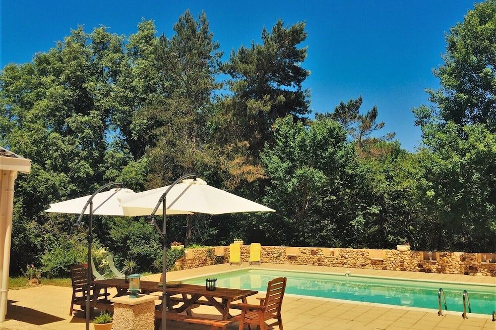 Private luxury villa with heated pool in the nature of the Dordogne in Ladouze Aquitaine - La Douze visuel 3/5 Private luxury villa with heated pool in the nature of the Dordogne in Ladouze Aquitaine - La Douze visuel 3/5