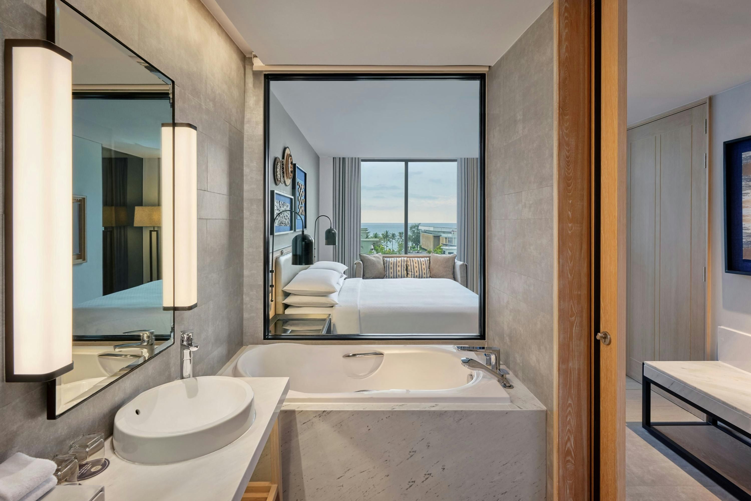 Four Points by Sheraton Phuket Patong Beach Resort