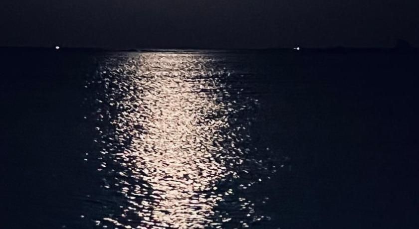 Janas Blue Water Corner