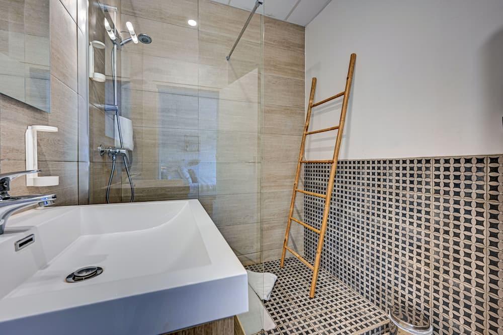 Le Provence Provence-Alpes-Côte d'Azur - Tweeling visuel 2/5 Le Provence Provence-Alpes-Côte d'Azur - Tweeling visuel 2/5