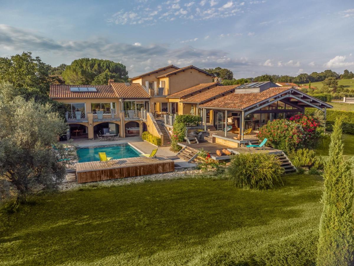 La Villa Bleue, Luxe, Piscine et Spa Midi-Pyreneën - Capdenac-Gare visuel 1/5 La Villa Bleue, Luxe, Piscine et Spa Midi-Pyreneën - Capdenac-Gare visuel 1/5