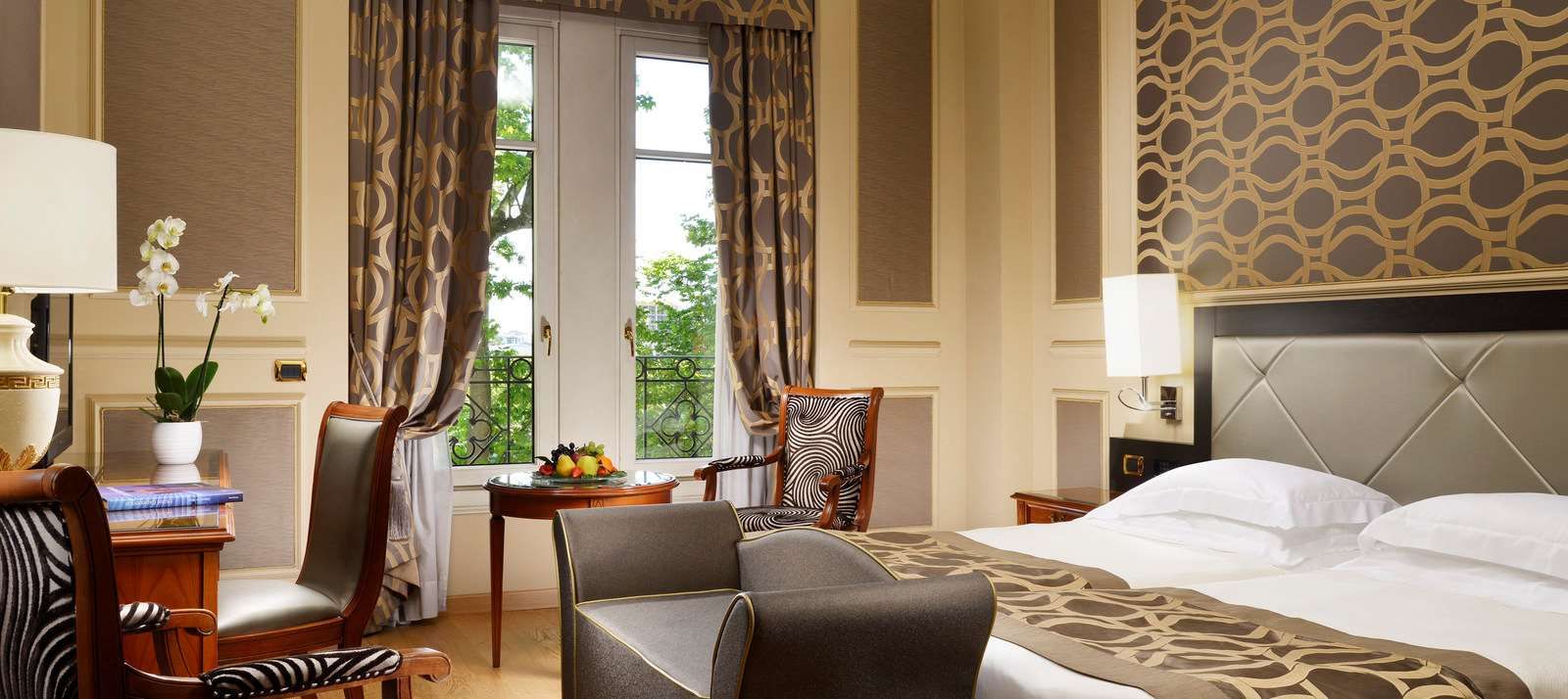 Hotels in Ticinese, Milan from $39/night - KAYAK, image size:1600x714