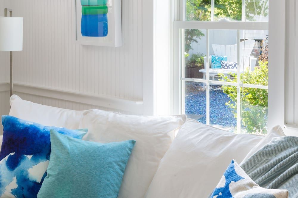 Blue - Inn On The Beach