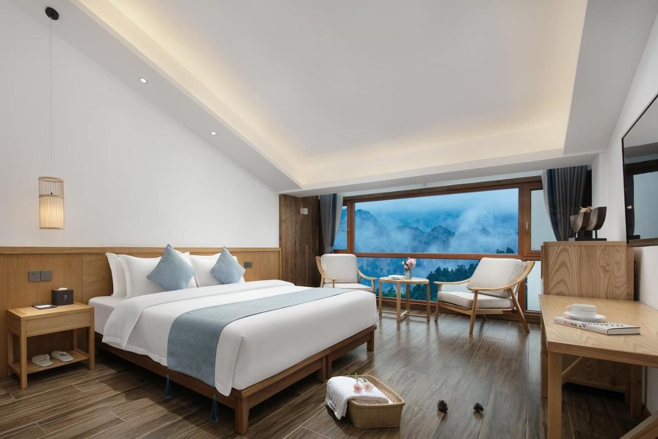 Hilltop House Resort