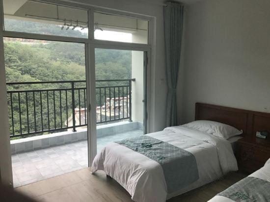 agoda-682784-546531469-110288 Magnetic Mountain Springs Park Resort Ho