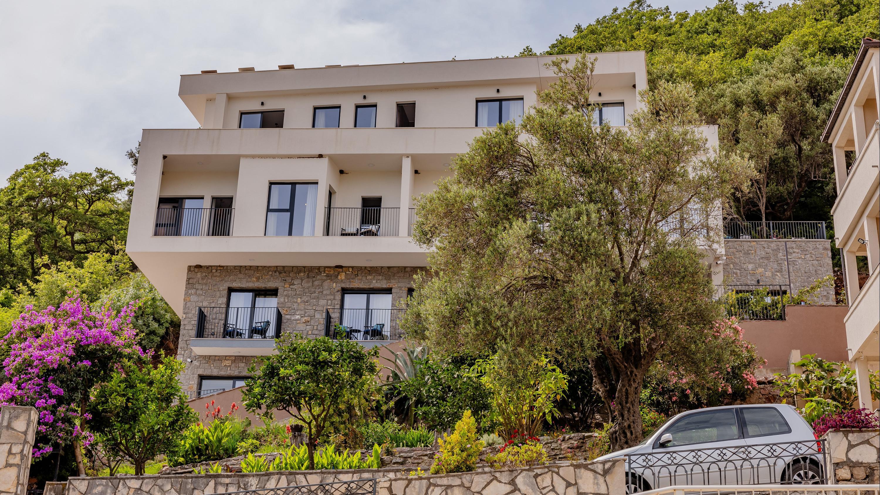 sembo-1071574619-b60236-047735 Hotel Aquilo