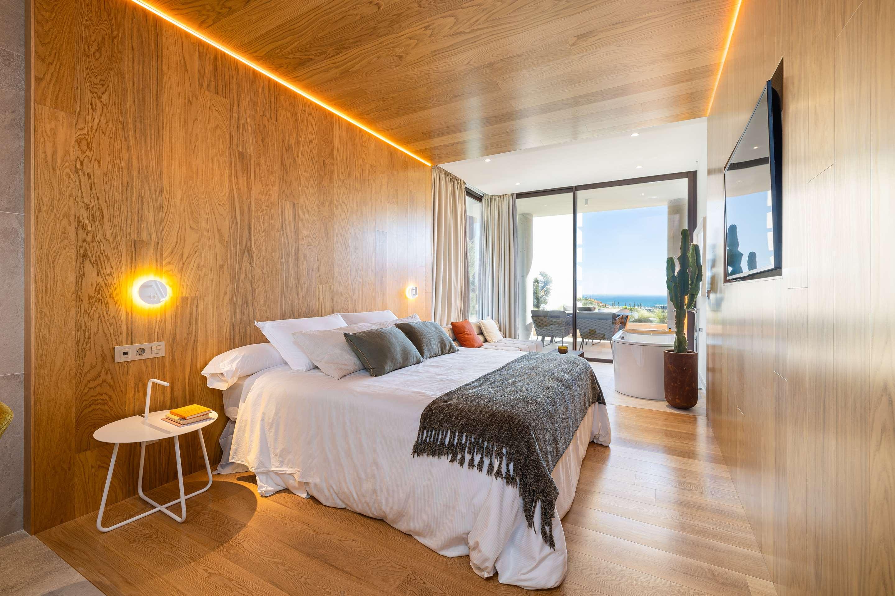 ice-1071367240-118219553-262142 Leiro Residences