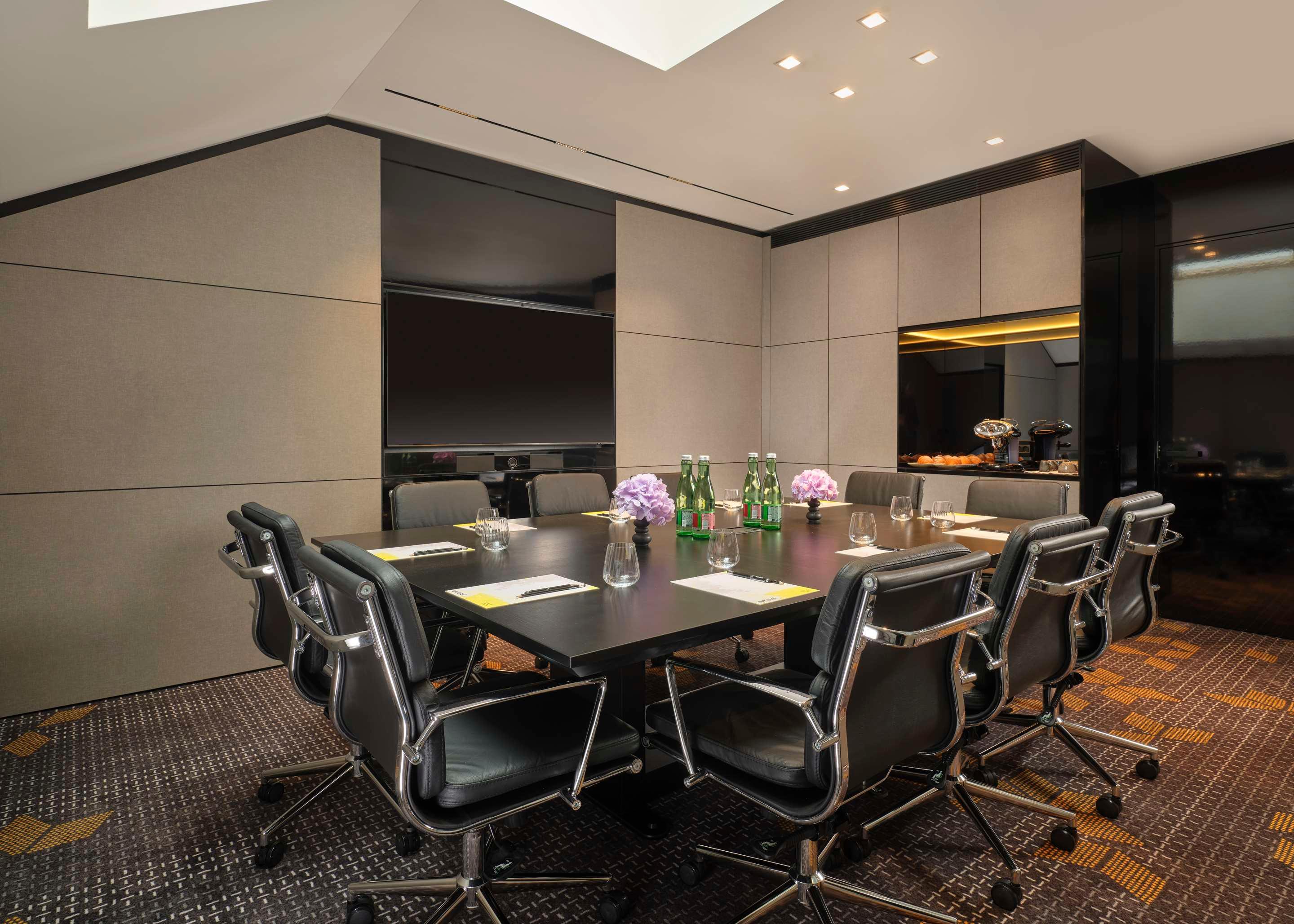 ice-10299400-118218316-545946 art'otel Zagreb
