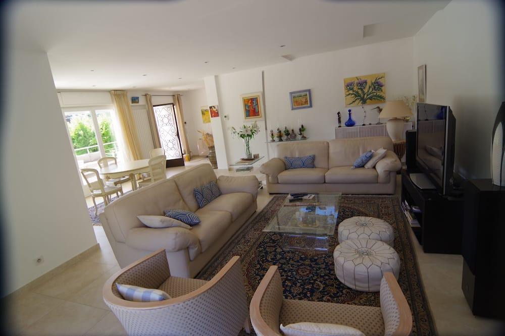 Villa Les Peyrouos Valbonne Provence-Alpes-Côte d'Azur - Villeneuve-Loubet visuel 1/5