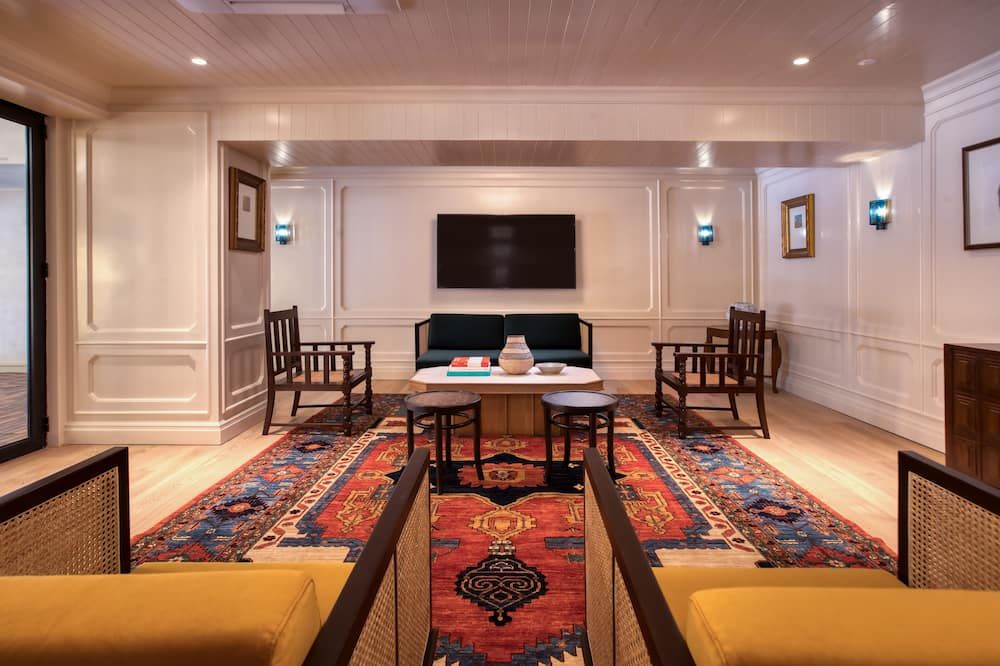 The Chow Kit - an Ormond Hotel