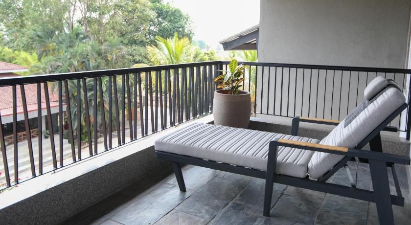 Golden Fields Resort