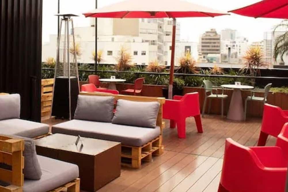 Radisson RED Miraflores