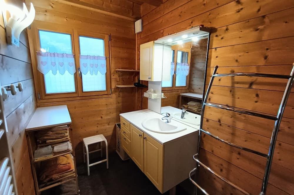 Chalet Abondance, 4 bedrooms, 8 persons Rhône-Alpes - Abondance visuel 1/5 Chalet Abondance, 4 bedrooms, 8 persons Rhône-Alpes - Abondance visuel 1/5
