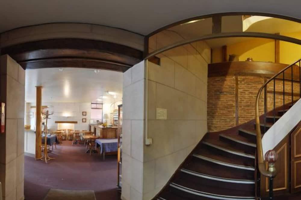 Logis Le Bretagne Pays de Loire - Sillé-le-Guillaume visuel 3/5