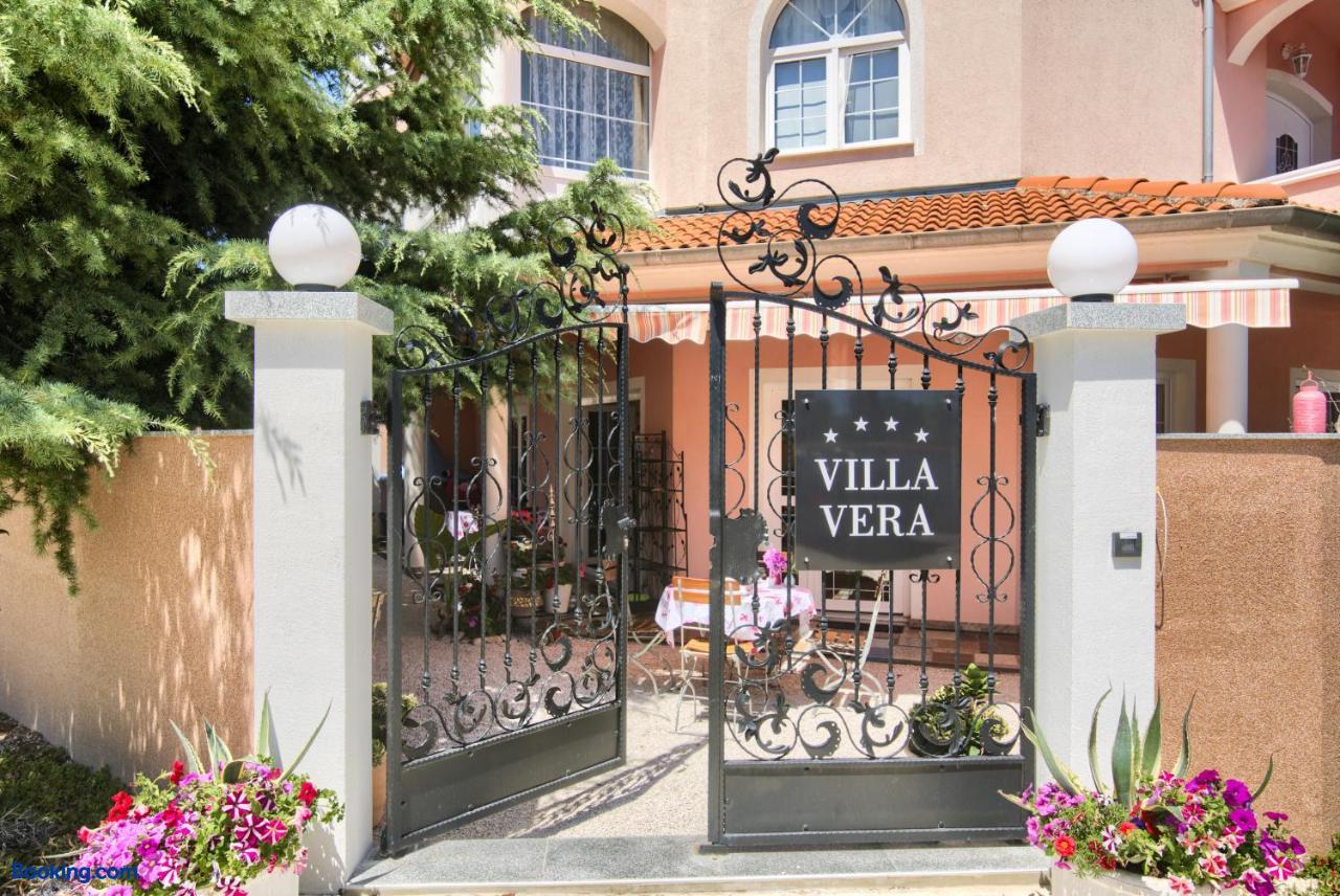 booking-1070970757-529121226-646361 Hotel Villa Vera 2