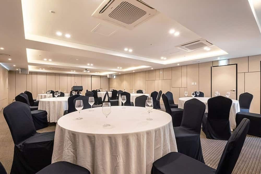 Sweet May Seogwipo Hotel