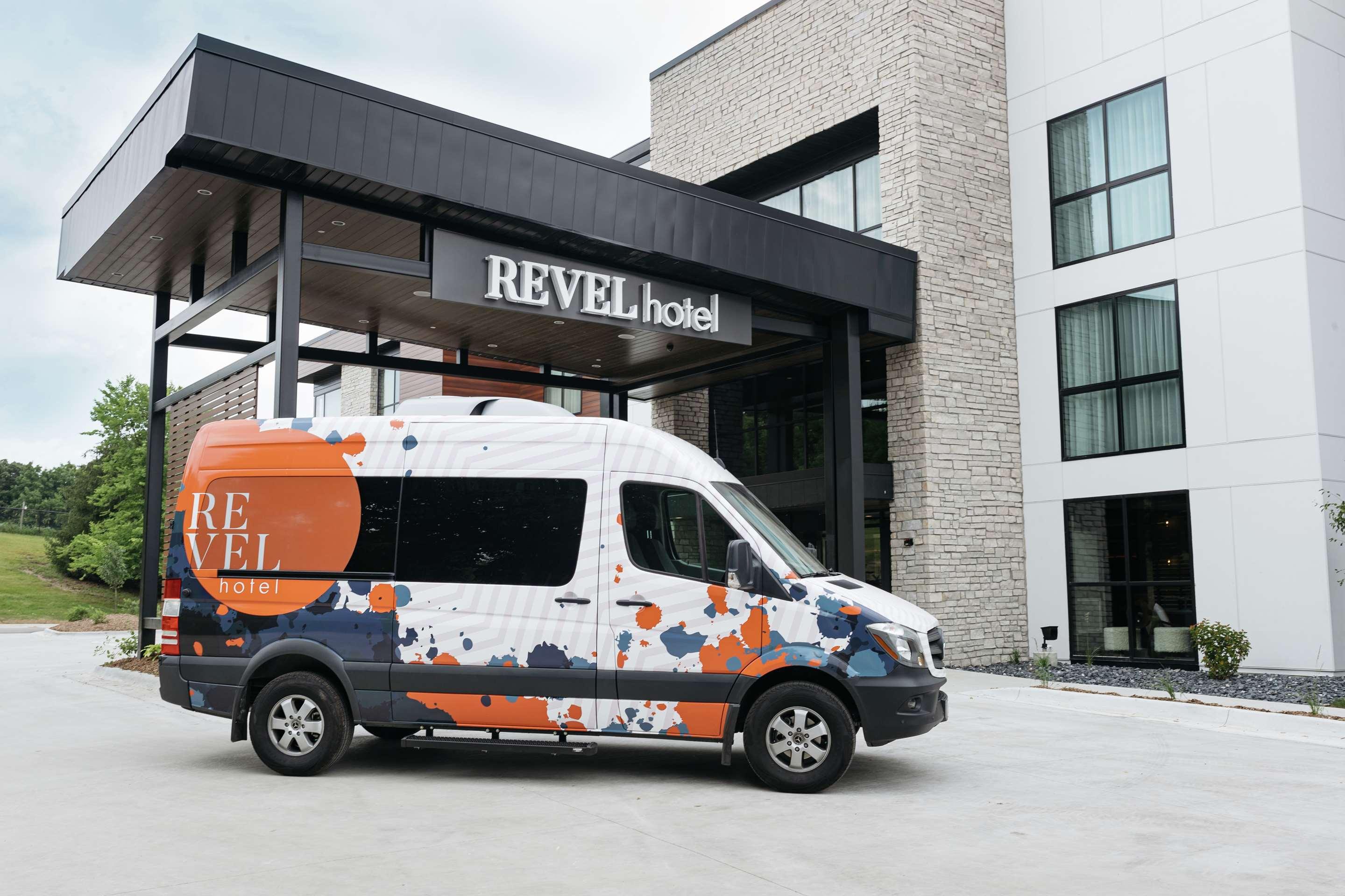 ice-5272565-100075636-091267 Revel Hotel Des Moines Urbandale, Tapestry Collection By Hilton