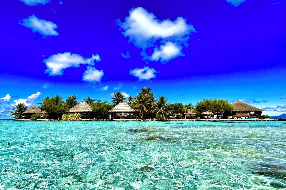 EDEN Private Island TAHAA