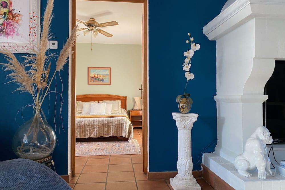 House / Villa La Crau - Provence-Alpes-Côte d'Azur - La Crau visuel 1/5 House / Villa La Crau - Provence-Alpes-Côte d'Azur - La Crau visuel 1/5