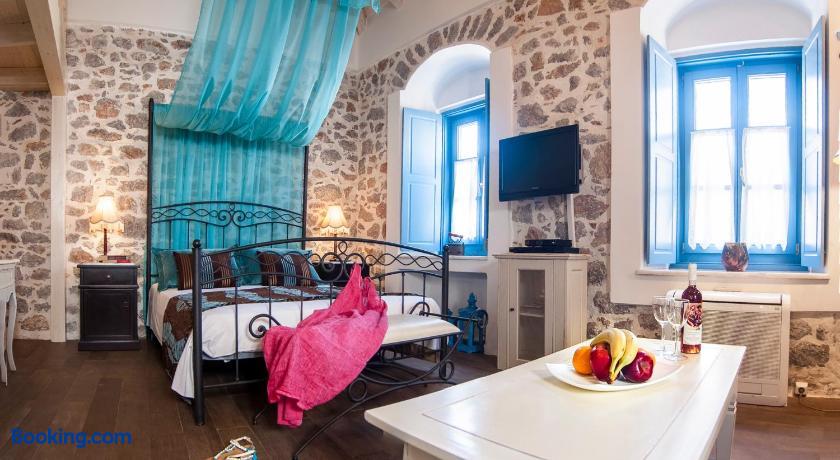 booking-684144-115120622-969203 PortaDelMare deluxe suites