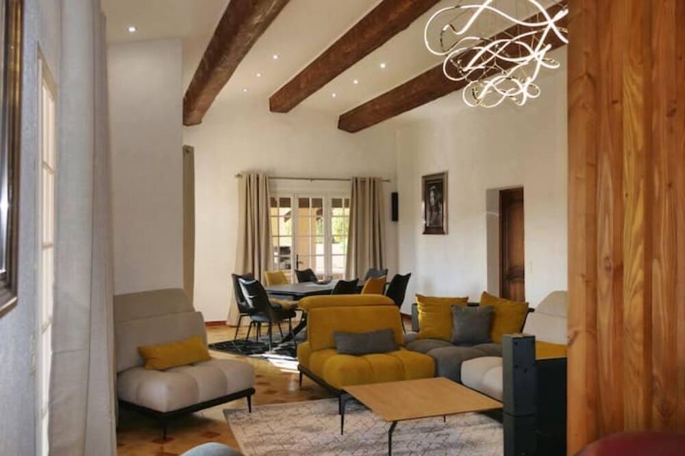 Propriété pour vous seul, vos amis et famille Provence-Alpes-Côte d'Azur - Le Muy visuel 2/5 Propriété pour vous seul, vos amis et famille Provence-Alpes-Côte d'Azur - Le Muy visuel 2/5