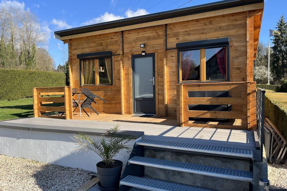 Chalet 2 personnes avec jacuzzi et piscine saisonnière partagée Lotharingen - Corcieux visuel 2/5 Chalet 2 personnes avec jacuzzi et piscine saisonnière partagée Lotharingen - Corcieux visuel 2/5