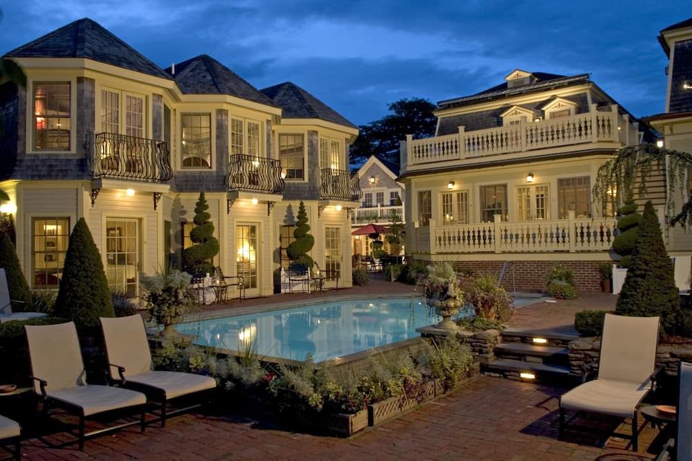 Brass Key Guesthouse Adults Only