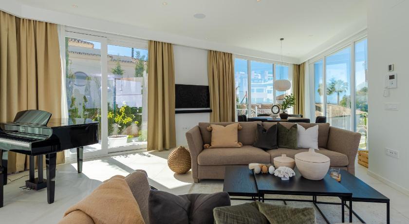 Unique & Luxurious Villa With Heated Pool, Gym & C Andalousië - Malaga visuel 5/5