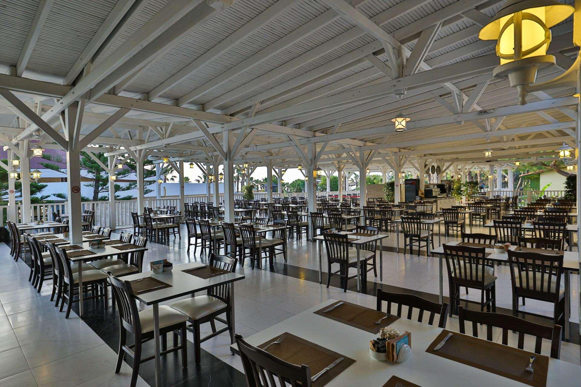 ice-350794-46ac24-358612 Crystal Flora Beach Resort