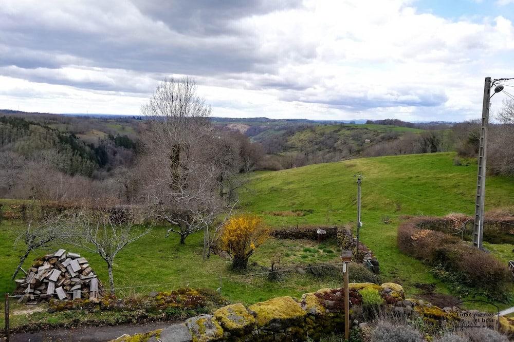 Between stone and wood cosy 1809 gîte - up to 7p - nature and views - Auvergne - Saint-Martin-Valmeroux visuel 3/5 Between stone and wood cosy 1809 gîte - up to 7p - nature and views - Auvergne - Saint-Martin-Valmeroux visuel 3/5