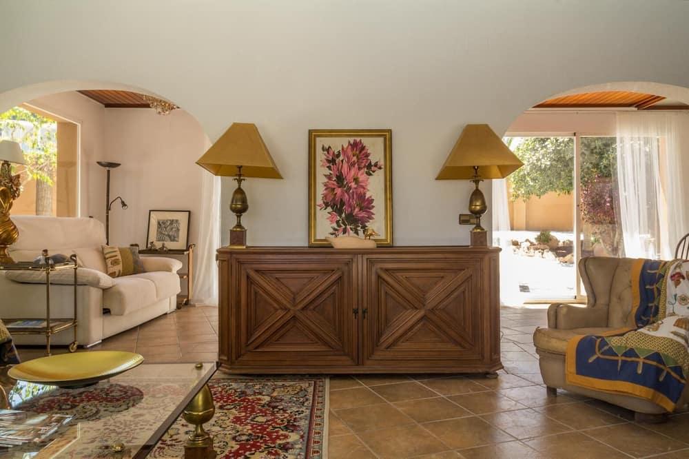 Large Villa In Albir, Between Benidorm And Altea With Private Pool Kust van Valencia - Alfaz del Pi visuel 1/5 Large Villa In Albir, Between Benidorm And Altea With Private Pool Kust van Valencia - Alfaz del Pi visuel 1/5