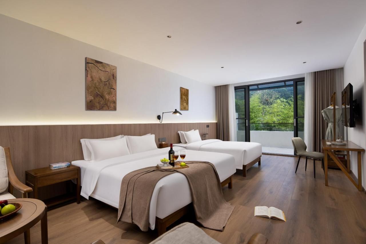 Hilltop House Resort