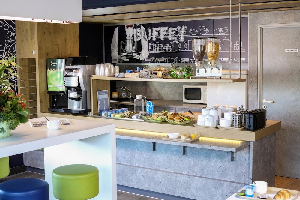 Ibis Budget Marseille Vitrolles Provence-Alpes-Côte d'Azur - Vitrolles visuel 4/5 Ibis Budget Marseille Vitrolles Provence-Alpes-Côte d'Azur - Vitrolles visuel 4/5