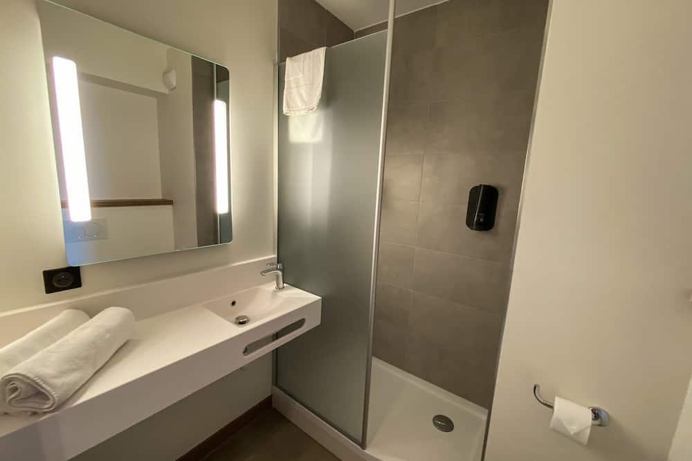 B&B HOTEL Clermont-Ferrand A71/A75 La Méridienne Auvergne - Clermont-Ferrand visuel 1/5 B&B HOTEL Clermont-Ferrand A71/A75 La Méridienne Auvergne - Clermont-Ferrand visuel 1/5