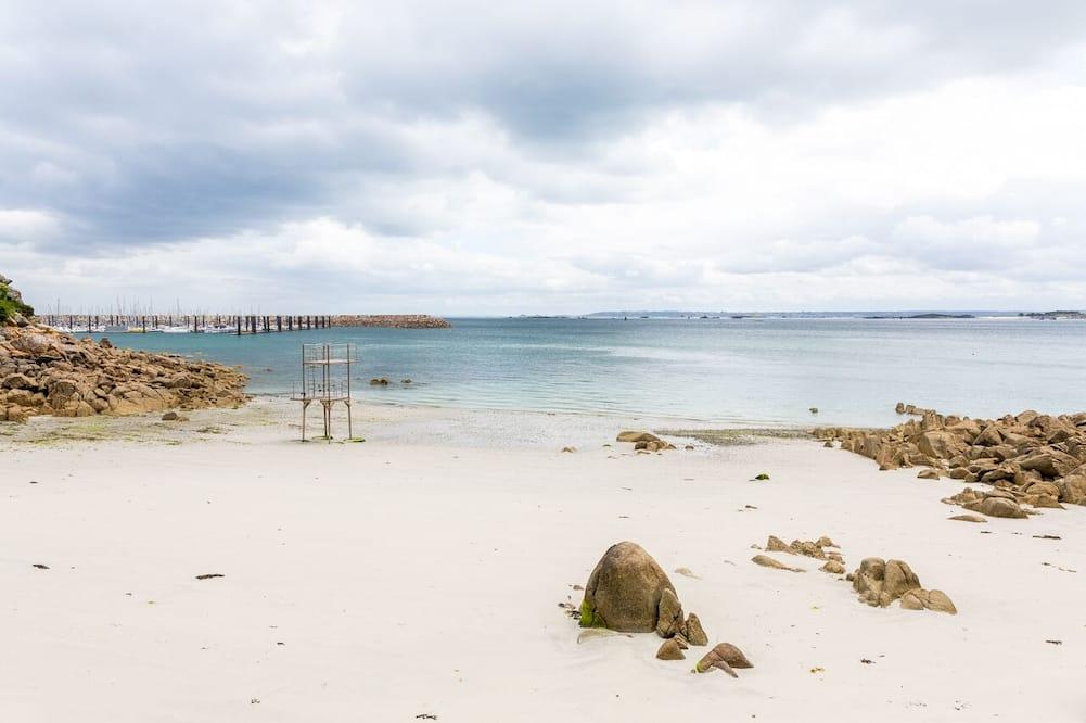 Villa Surcouf 5 stars sea view - private pool and beach 200m away - Bretagne - Roscoff visuel 3/5 Villa Surcouf 5 stars sea view - private pool and beach 200m away - Bretagne - Roscoff visuel 3/5
