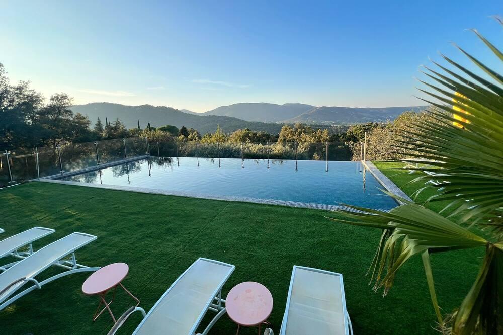 Villa, (14 p), panoramic view of the hills. Large infinity pool. Provence-Alpes-Côte d'Azur - Plan-de-la-Tour visuel 5/5 Villa, (14 p), panoramic view of the hills. Large infinity pool. Provence-Alpes-Côte d'Azur - Plan-de-la-Tour visuel 5/5