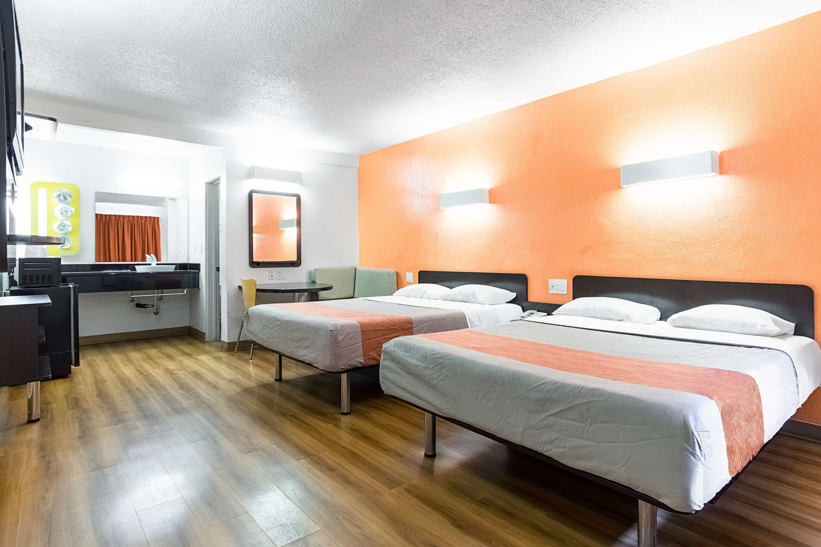 Motels in Long Beach from $85/night - KAYAK